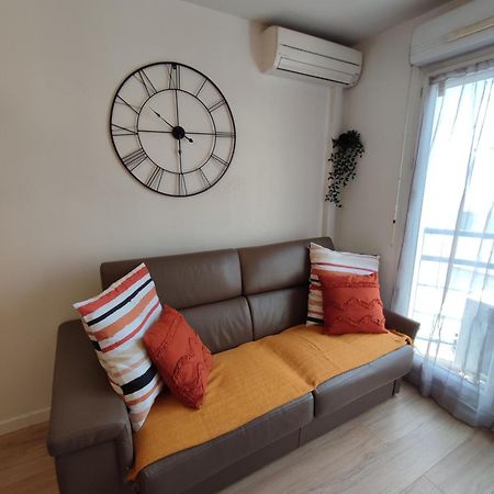 Appartement Climatise Avec Parking A 6Min A Pied De La Gare St Charles Marseille Kültér fotó
