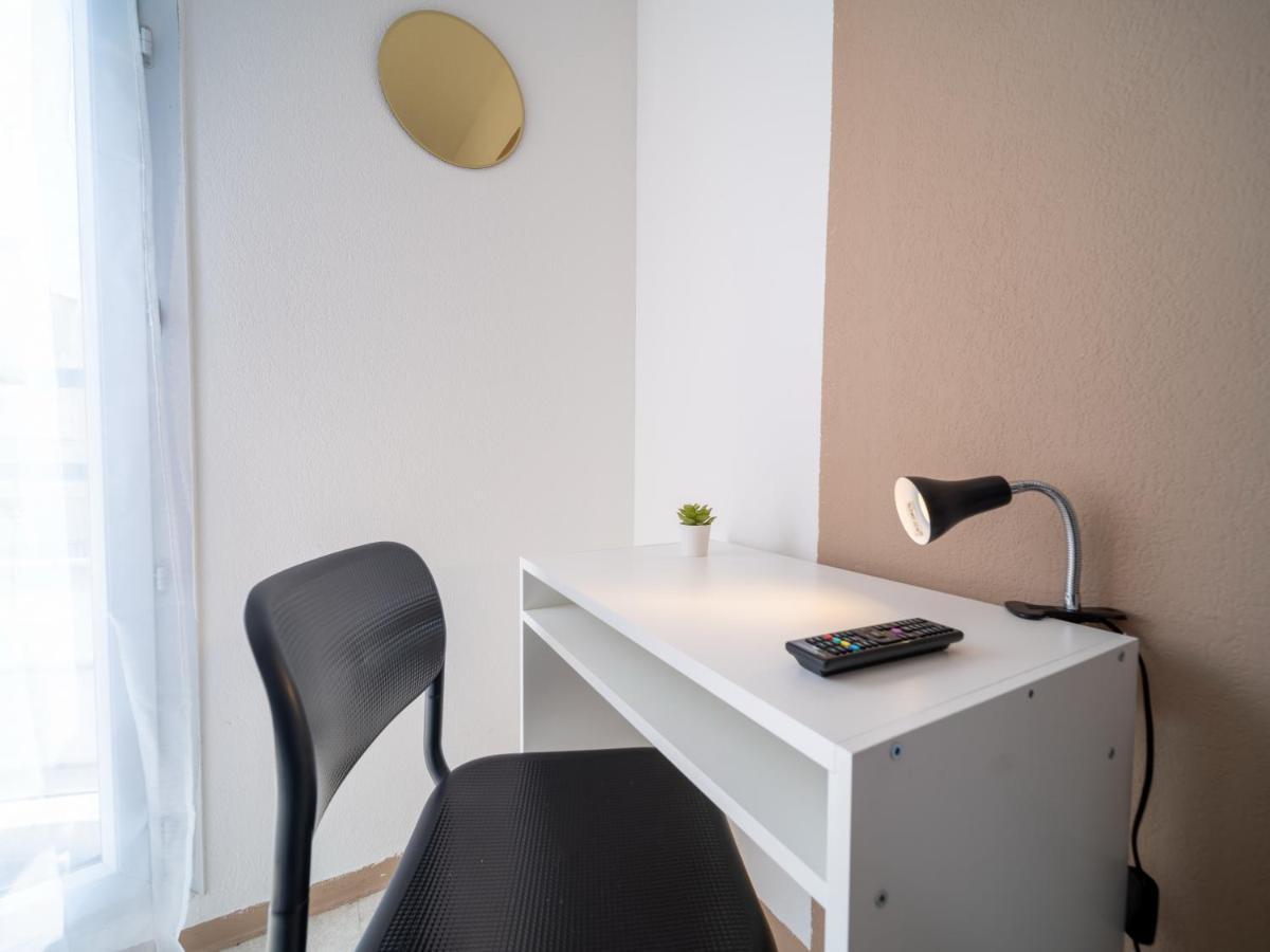 Appartement Climatise Avec Parking A 6Min A Pied De La Gare St Charles Marseille Kültér fotó