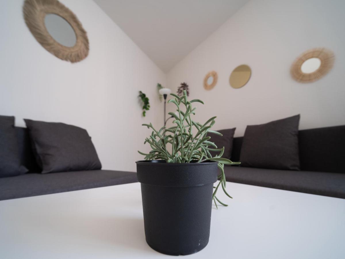 Appartement Climatise Avec Parking A 6Min A Pied De La Gare St Charles Marseille Kültér fotó